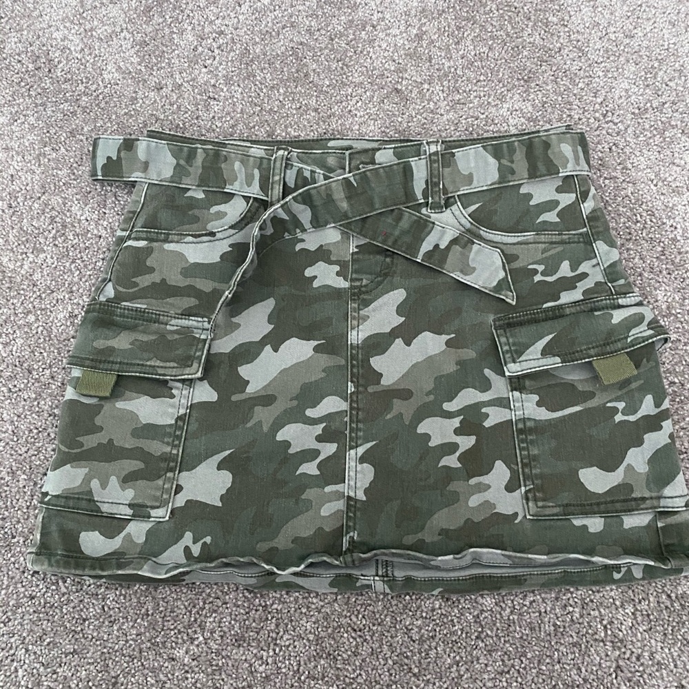 Camo skirt